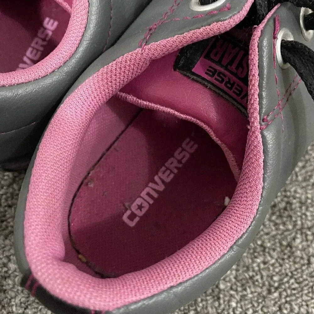 Converse Girls Sneakers Lace Up Gray Purple Junior Size 5 Low Top